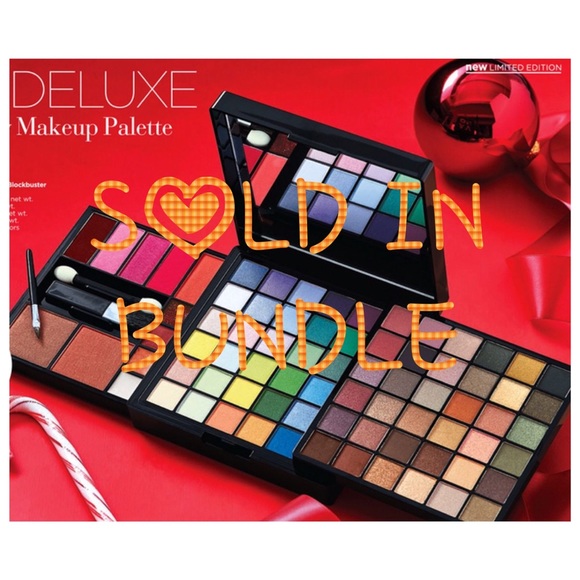 Avon Other - Avon Holiday Deluxe Makeup Palette